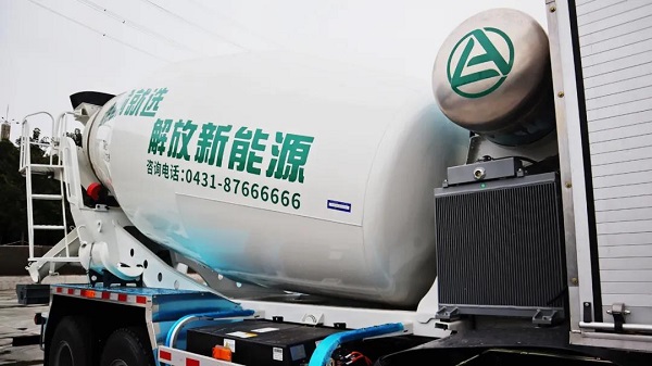 凌宇纯电动搅拌车