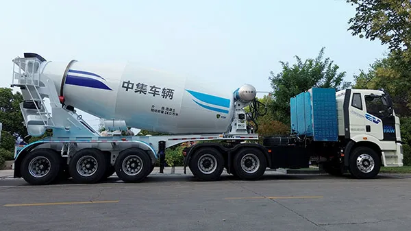 粉粒物料运输车