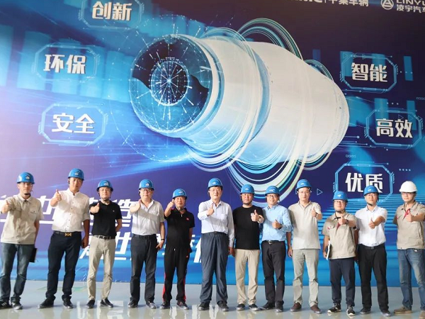 相约洛阳，品鉴智造|行业大咖到凌宇 智能产线获赞誉