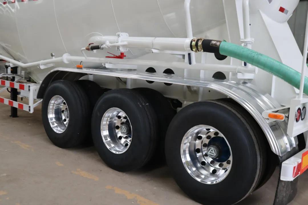 奥运拼搏，中集凌宇“小白罐”夺金时刻！