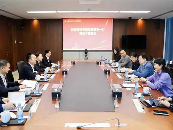 中集车辆董事长兼CEO李贵平率队拜访中国南山总经理舒谦