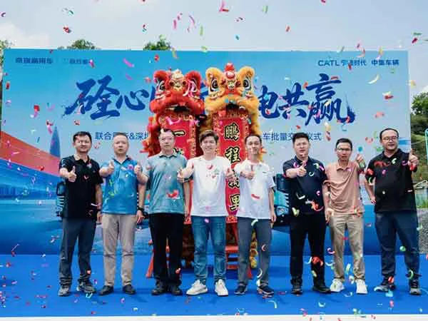 从北到南，持续热销！50台中集车辆&联合重卡新能源搅拌车再交付