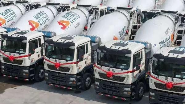 六月交付捷报！多地批量发车，中集车辆新能源搅拌车市场再提速